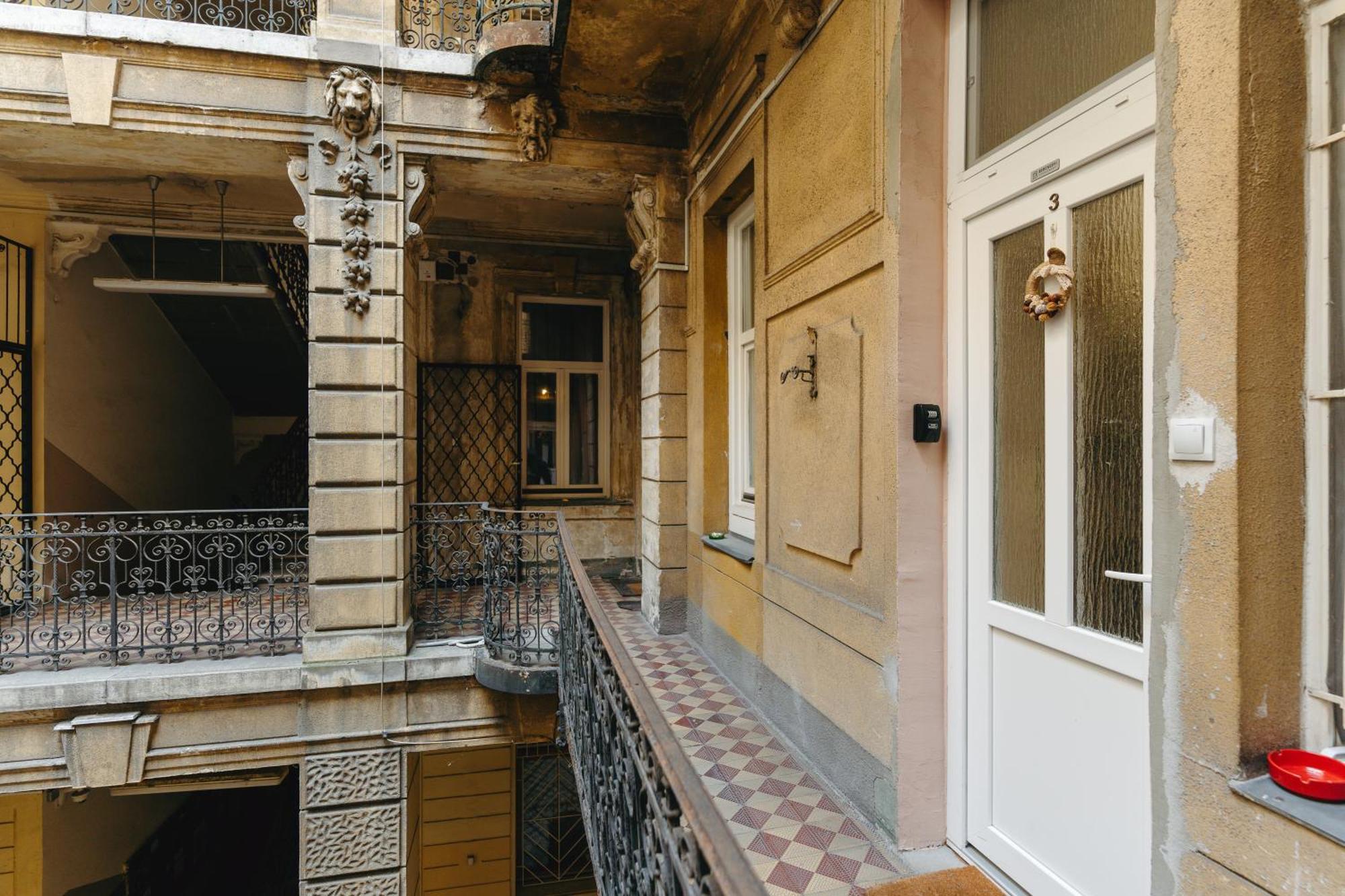 Bercsenyi Apartments - Close To The Gellert Thermal Bath Boedapest Buitenkant foto