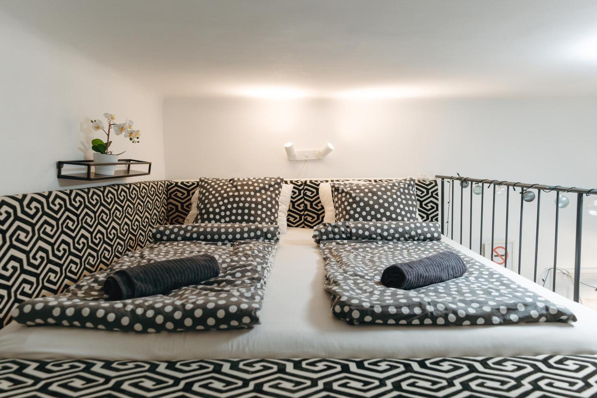 Bercsenyi Apartments - Close To The Gellert Thermal Bath Boedapest Buitenkant foto